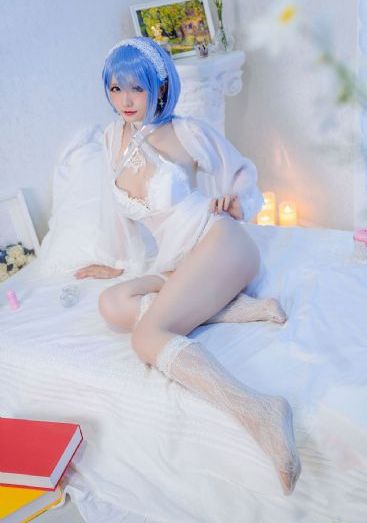 女高中生