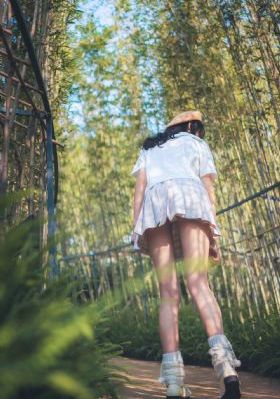 天美传媒mv免费观看英雄救美